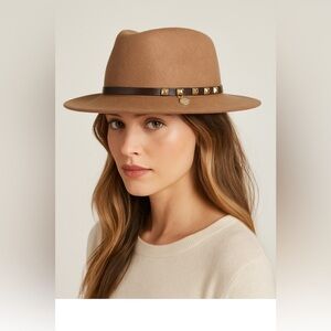 🌟🌟 Patrizia Pepe Tan Wool Hat with Studded Leather Band 100% Wool🌟🌟